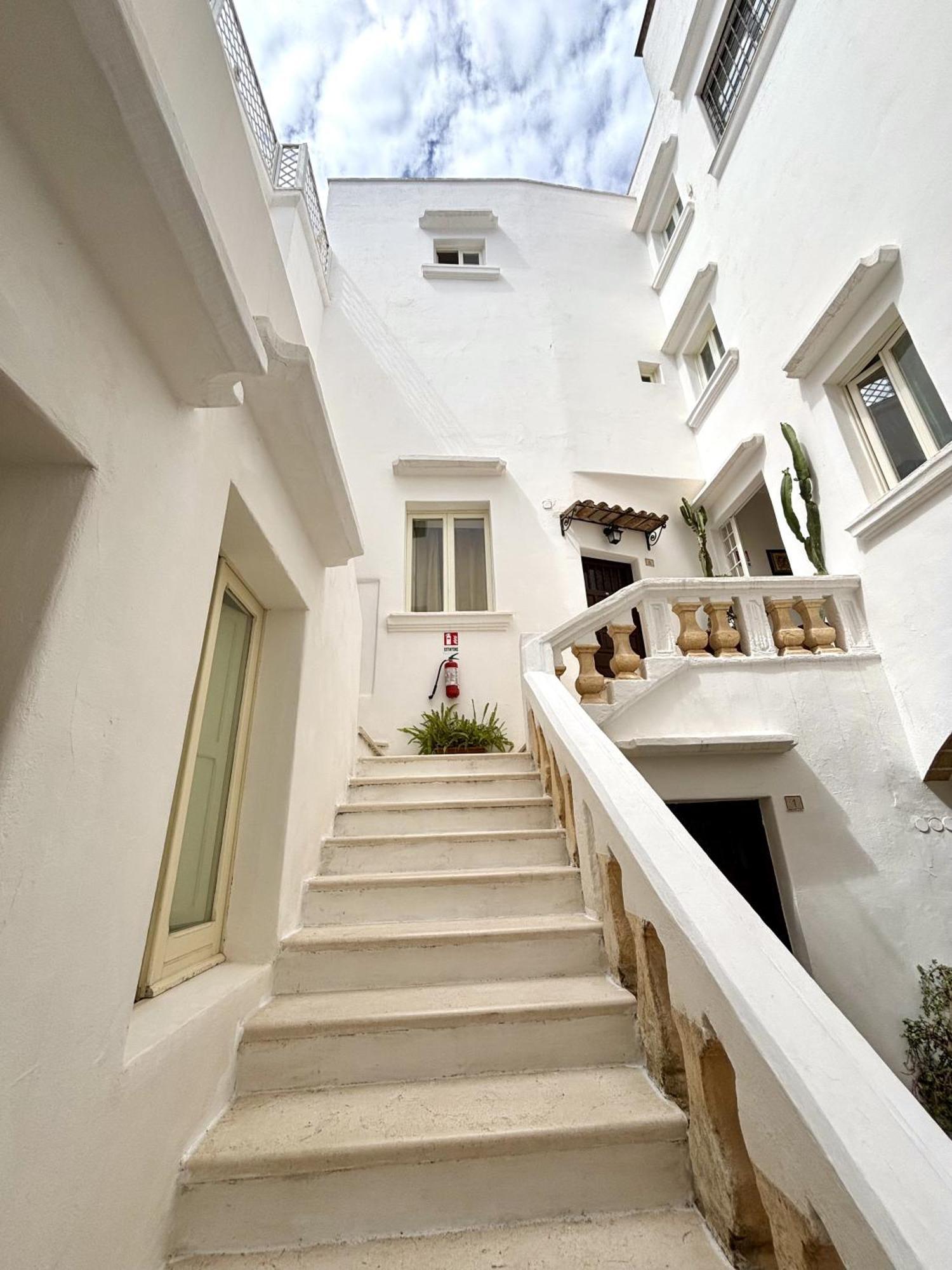 Kallistos Suites & Apartments Gallipoli Kültér fotó